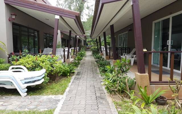 Dang Sea Beach Bungalow