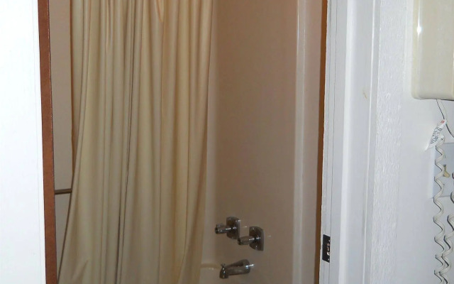 Value Inn Milwaukee Airport South