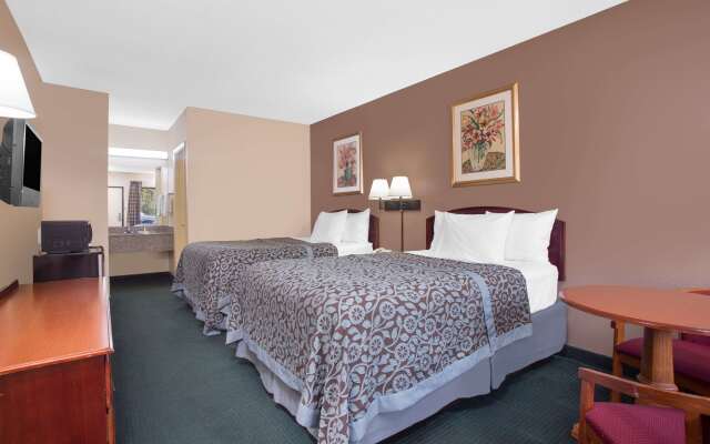 Days Inn by Wyndham Dublin GA