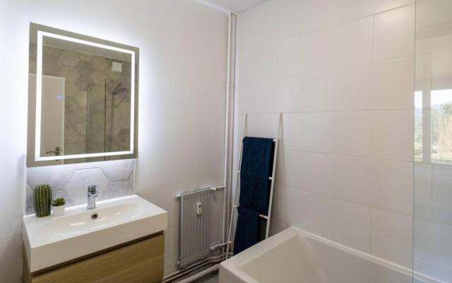 Maxbnb - T2 48m2 - Terrasse 30m2 - WiFi Fibre