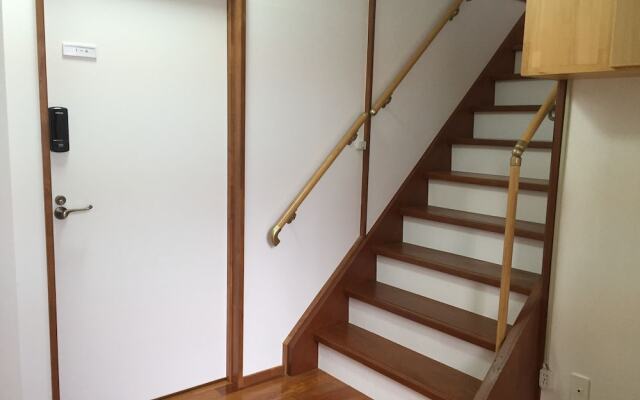 L House Naha