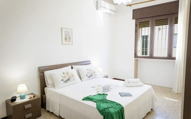 Casa Lucia Close To The Sandy Beach