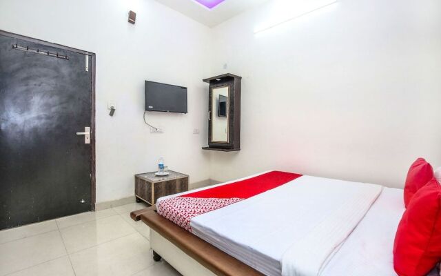 OYO 24851 Hotel R Continental