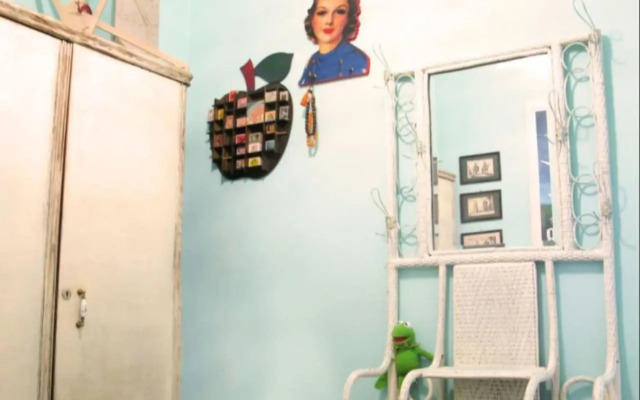 Central & Cosy boutique Apt - 3 min from Metro
