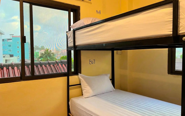 Easy go backpacker hostel