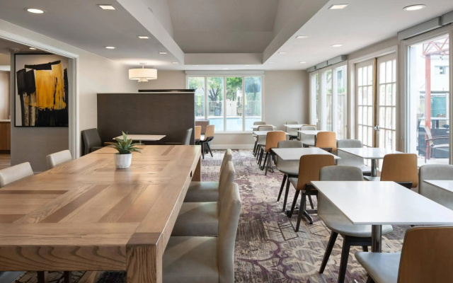 Residence Inn Las Vegas Convention Center by Marriott