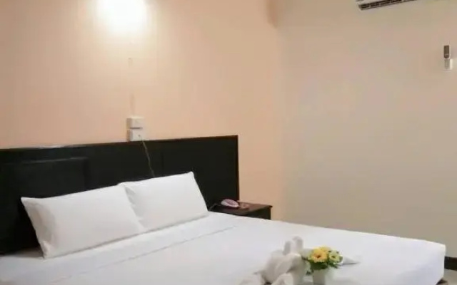 Centerpoint Hotel