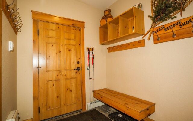 Settler's Creek by Summit County Mountain Retreats