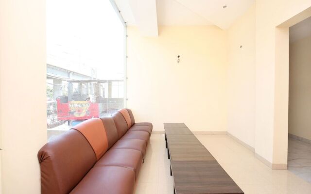 Oyo 15534 Hotel Milan Palace