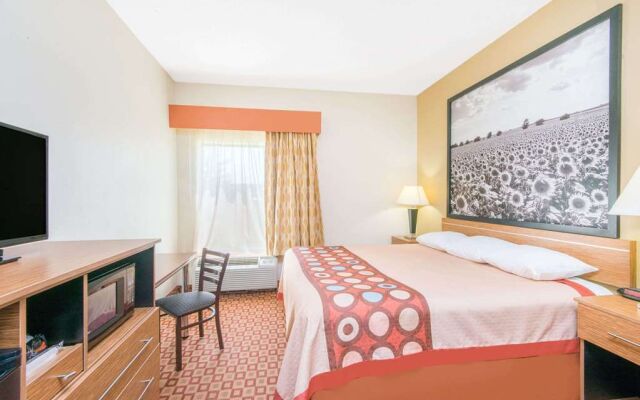 Super 8 Wichita South