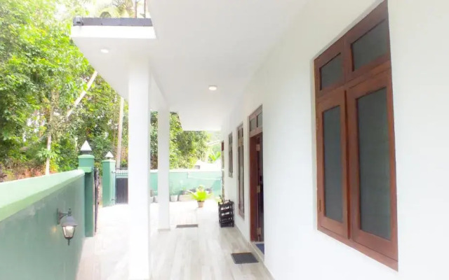 Pathman Hikkaduwa