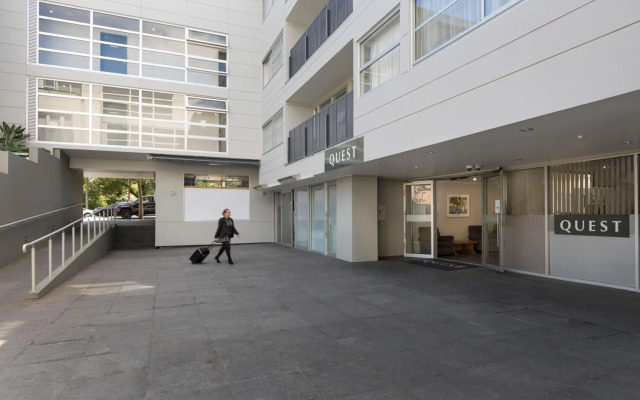 Quest Ponsonby