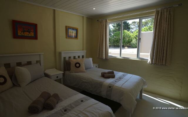 Stellar Overberg Travellers Lodge