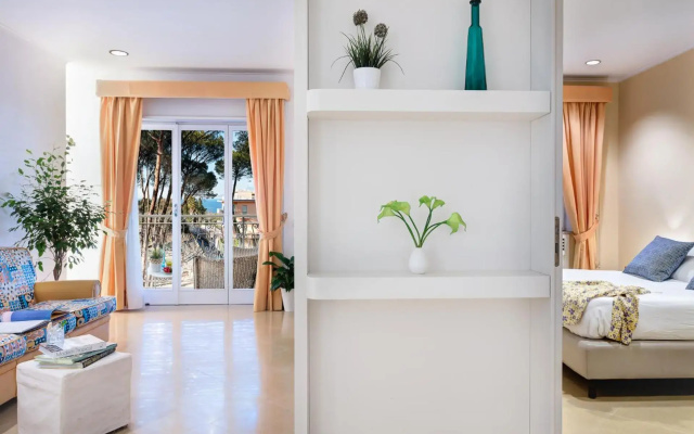 El Royale Suites Sorrento