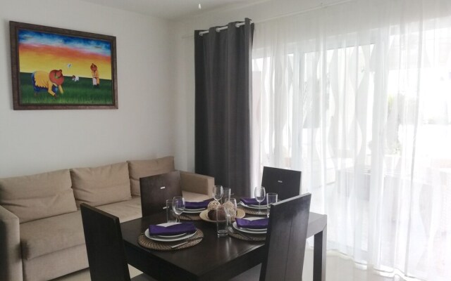 Los Corales Tropical Beach Resort & SPA