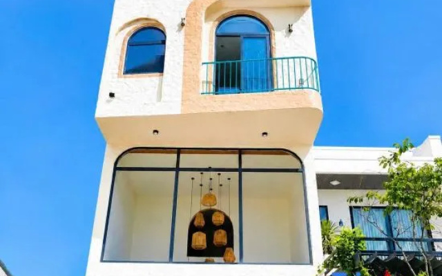 La Riva Riverside Hue Hotel & Rooftop – Exterior – Hue