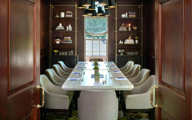 Morrison House Old Town Alexandria, Autograph Collection