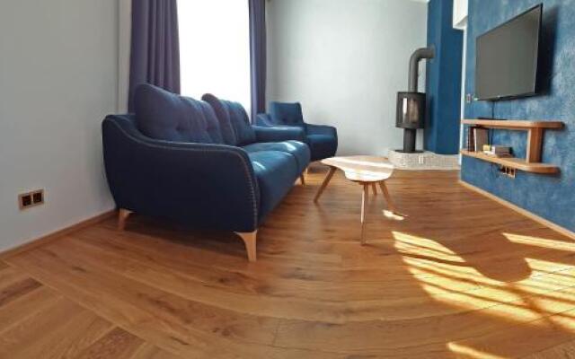 "Winter" Apartment