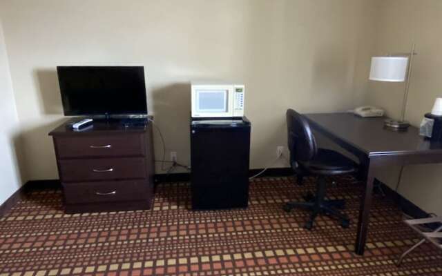 Relax Inn and Suites