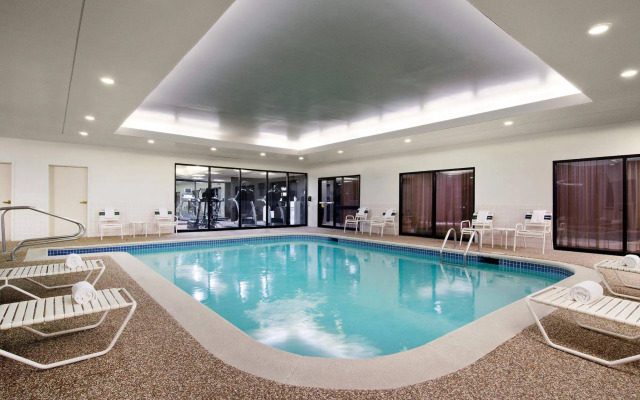 Courtyard St. Louis Airport/Earth City