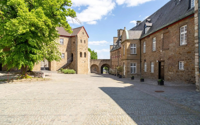 Hotel Am Schloss Broich