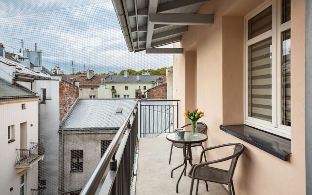 Apartment Brzozowa Krakow by Renters