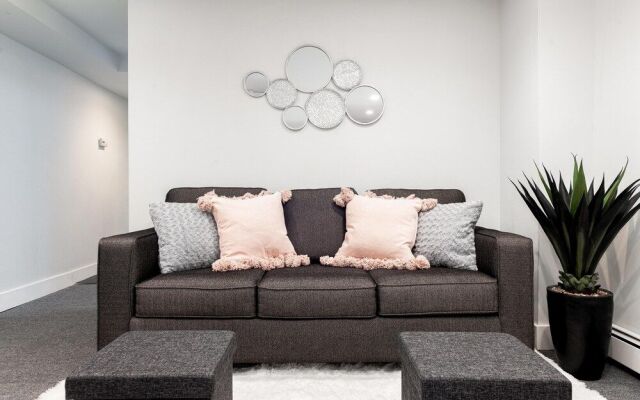 Chic City Park Home Rooftop Deck Views