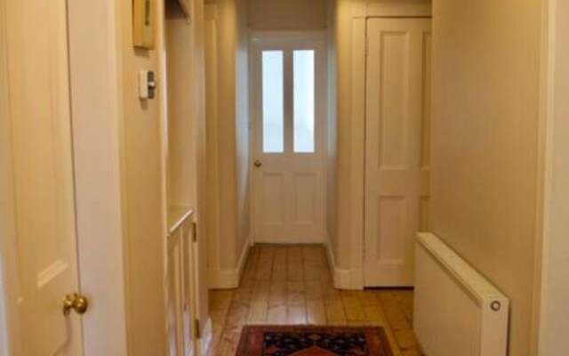 3 Bedroom Stockbridge Apartment