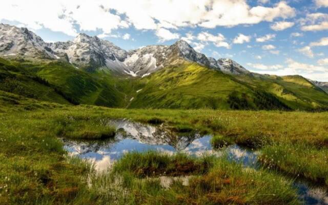 Cosy Apartment in Dalaas With Terrace, Garden & Ski-storage