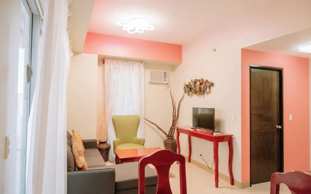 Spacious & Cozy Urban Oasis