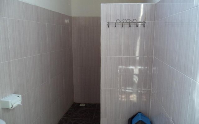 Warung Ary & Home Stay