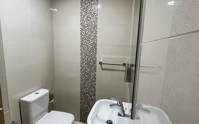 Lux High Rise Marina Apartment