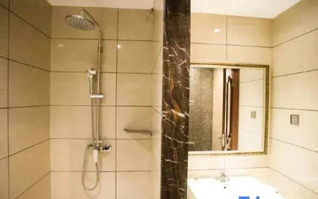 Era Business Hotel