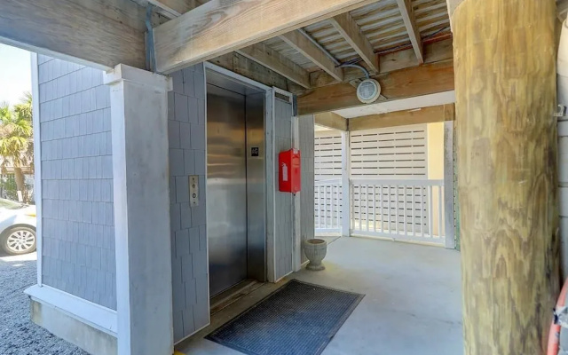 Seaside Villa 202 on Folly Beach