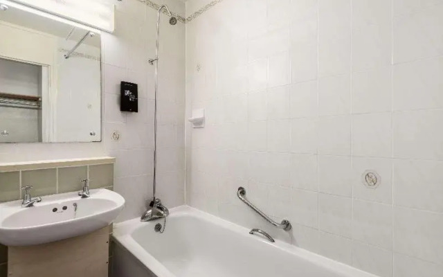 Days Inn Charnock Richard
