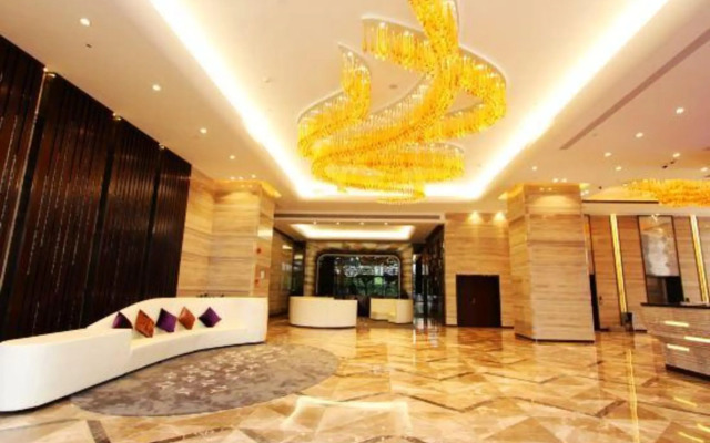 Sweet Fruit Charm International Hotel (Foshan West Station Shati Airport Store)