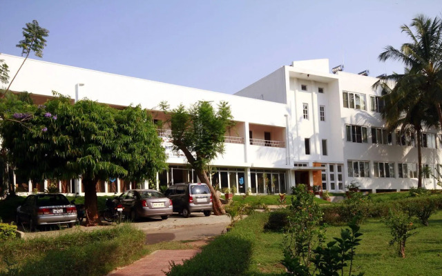KSTDC Hotel Mayura Kauvery KRS