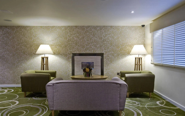 Mercure Newbury West Grange Hotel