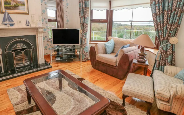 Starbay House