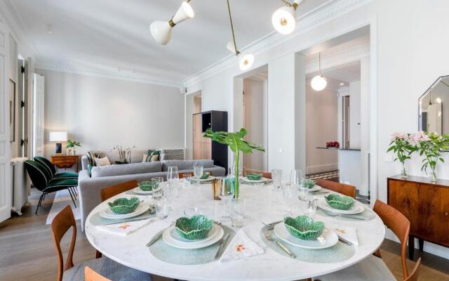 Justicia Apartment II by Flatsweethome