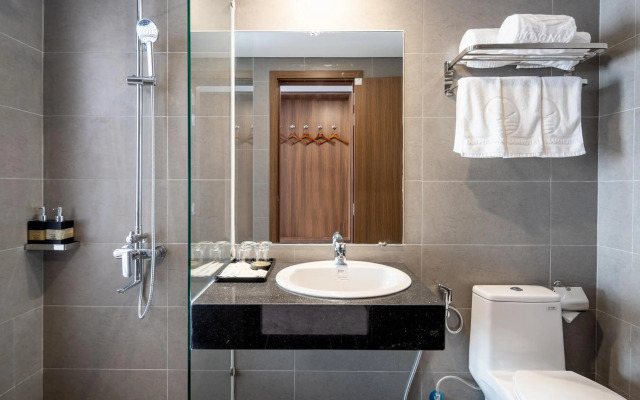 Tan Phuong Nam Hotel & Apartment