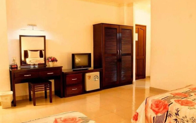 Phi Phung Hotel