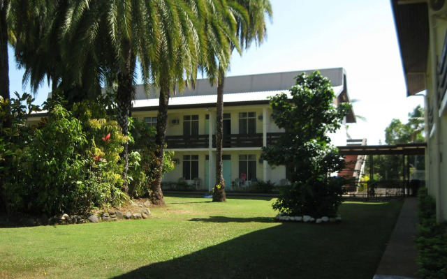 Hotel Oasis