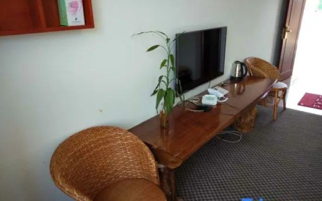 Ximeng Lai Nongbird Folk Inn