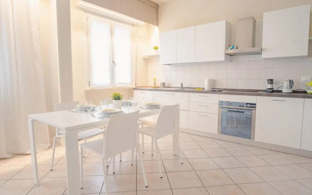 Sweet Lake Apartment - Italian Homing