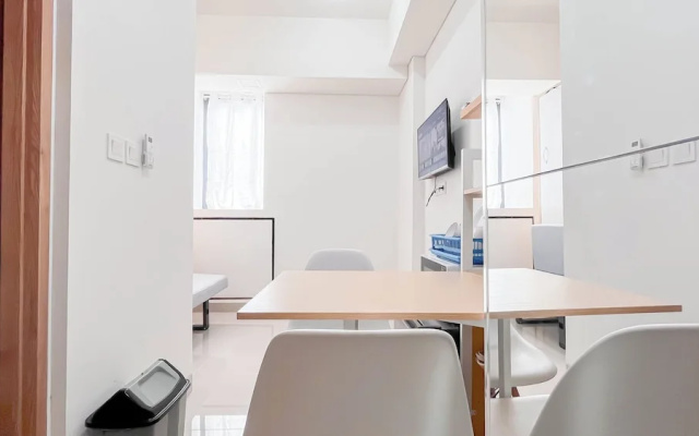 Comfortable Studio Room (No Kitchen) at Bandaraya - Tallasa City Makassar Apartment – Guest Rooms – Makassar