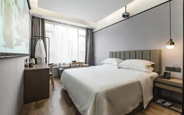 Crossing E-sports Hotel (Wenzhou Fortune Center Wendi Road)