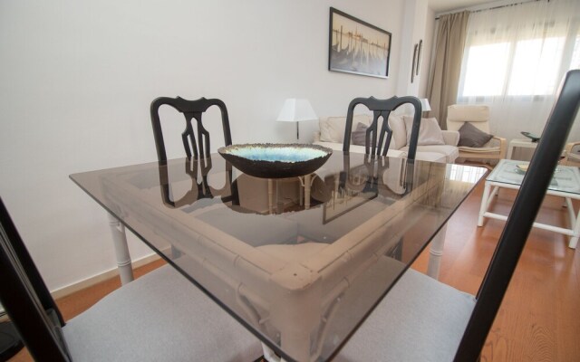 Stunning 3 Bedrooms Apartment