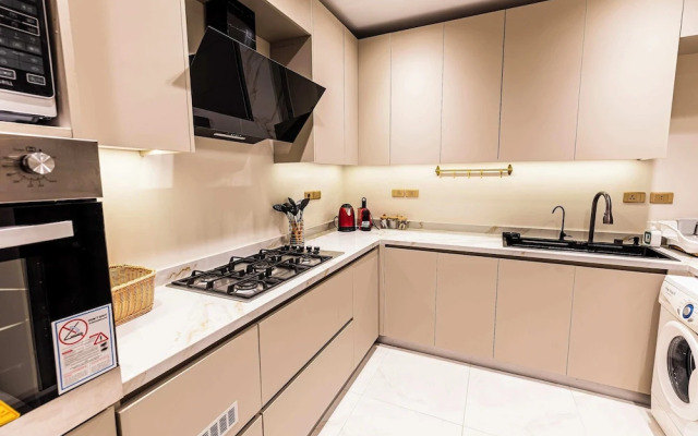 Imperial & Inviting 3bdr Duplex w/ Roof @new Cairo
