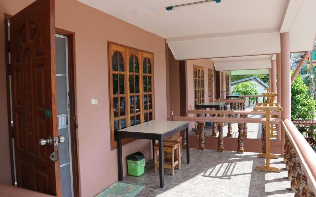 Sunee Resort Laem Mae Phim